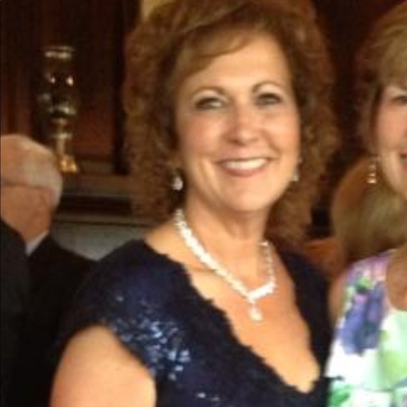 Meet your Posher, Dawn - Picture 1 of 1